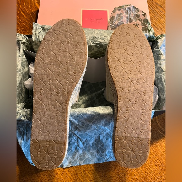 Kate Spade Pineapple Rosie Slides - Picture 4 of 4